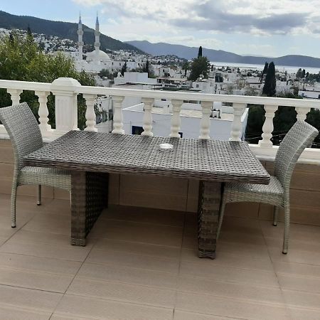 Laden Hotel Bodrum Bagian luar foto