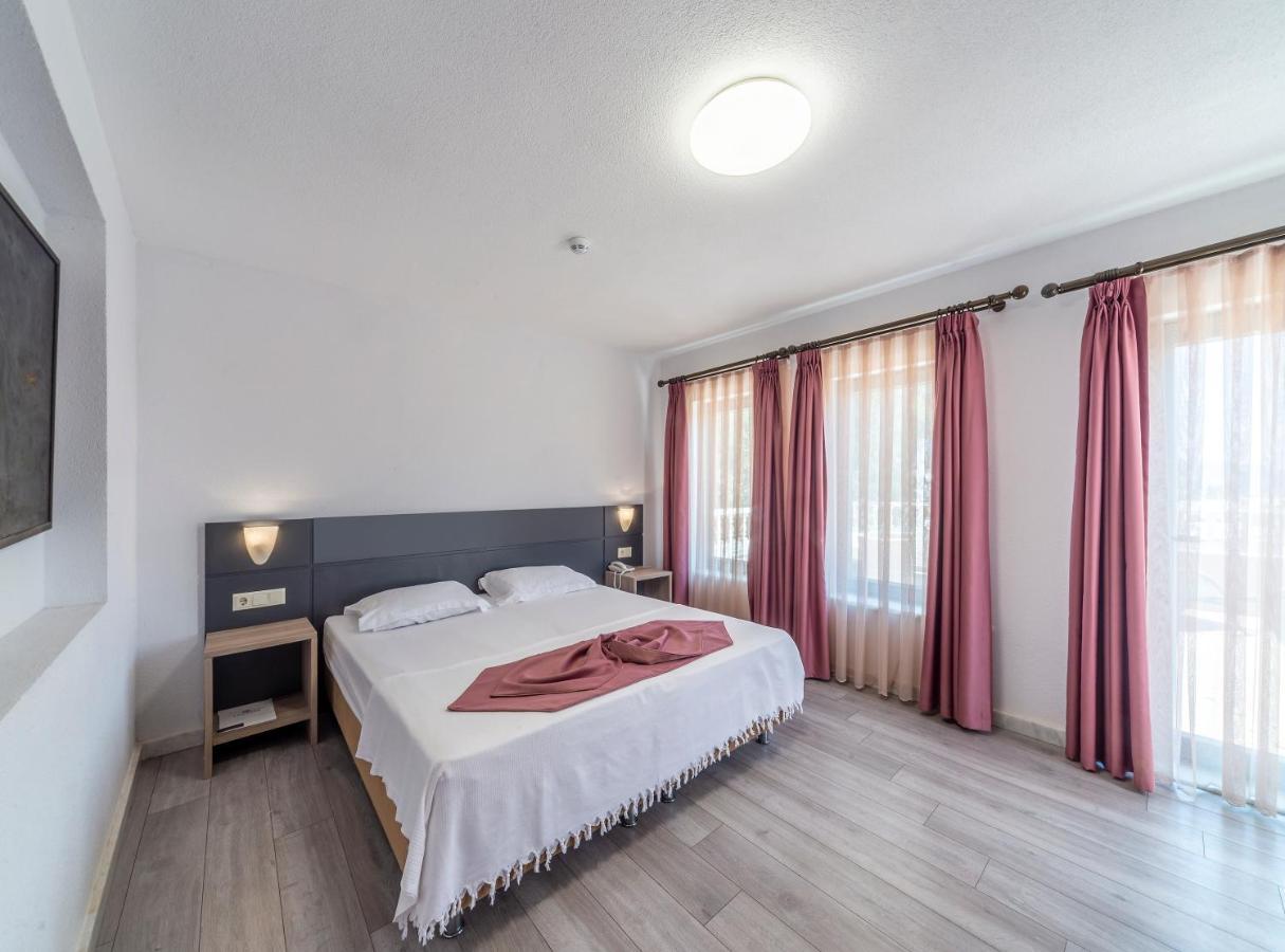 Laden Hotel Bodrum Bagian luar foto