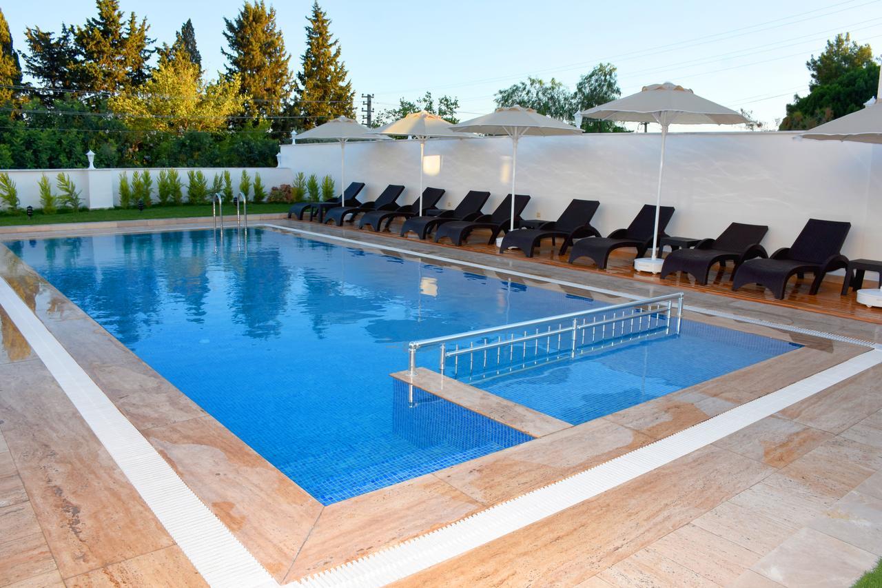 Laden Hotel Bodrum Bagian luar foto